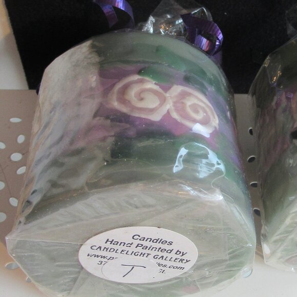 Stylized flowers, 3" Pillar Candle, Hand Painted, Nature, Codes T, Q - Picture 3 of 4